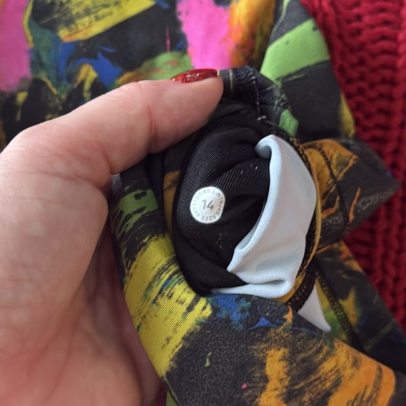 Lululemon Wunder Train High-Rise Short 6" Undertone Black Multi Sz 14! - Picture 8 of 8